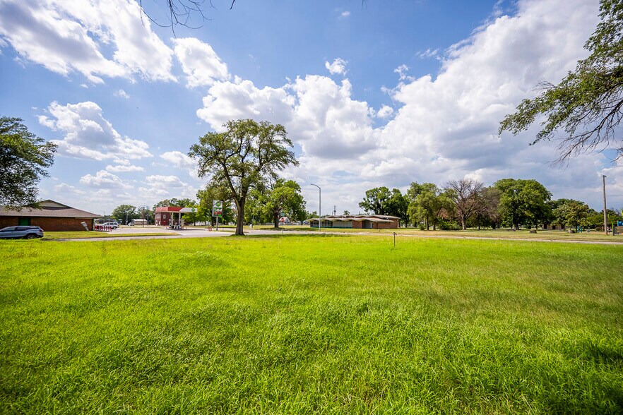 More Photos Of 0000 4th East Avenue East, Hutchinson Land For Sale