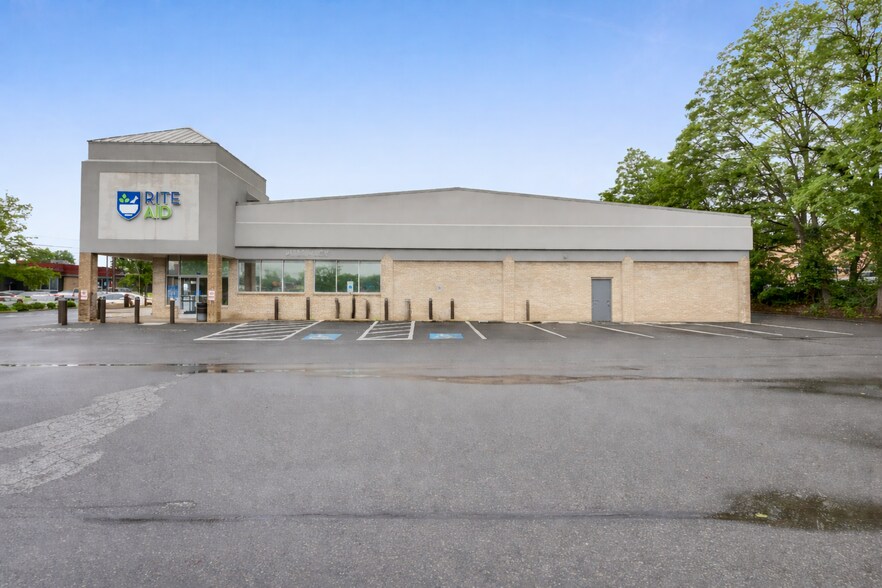 More Photos Of 1781 Stefko Blvd, Bethlehem Freestanding For Lease