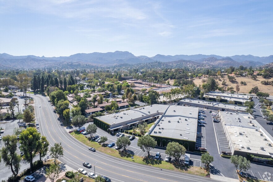 More Photos Of 766 Lakefield Rd, Westlake Village Warehouse For Lease
