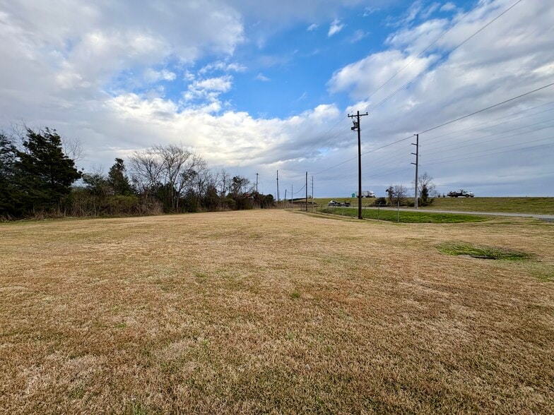 More Photos Of 8509 Egan Hwy, Crowley Warehouse For Sale