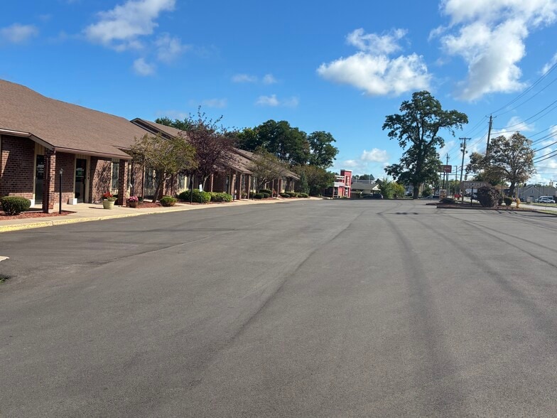 More Photos Of 1716 E Ridge Rd, Rochester Office For Sale