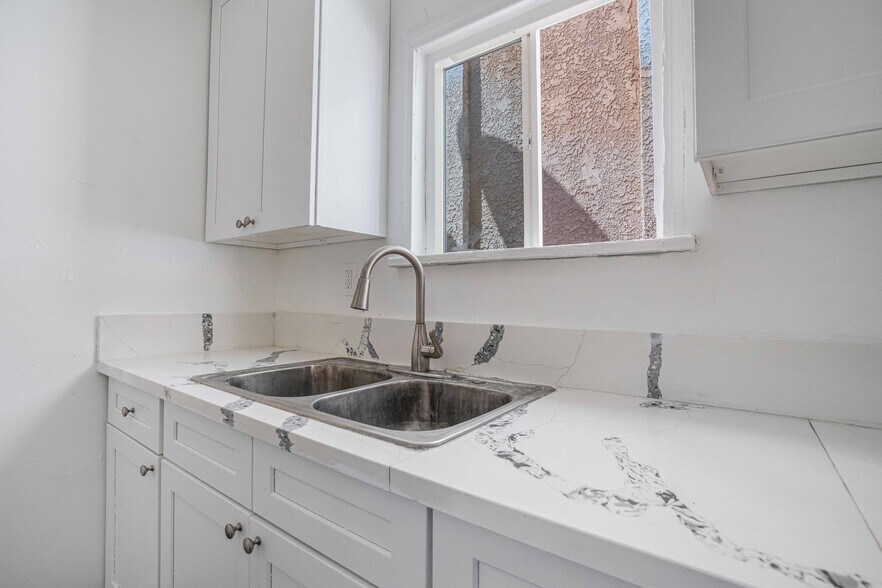 More Photos Of 3713-3717 W Imperial Hwy, Inglewood Apartments For Sale