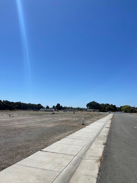 More Photos Of Independence Pl @ West Liberty Road, Gridley Land For Sale