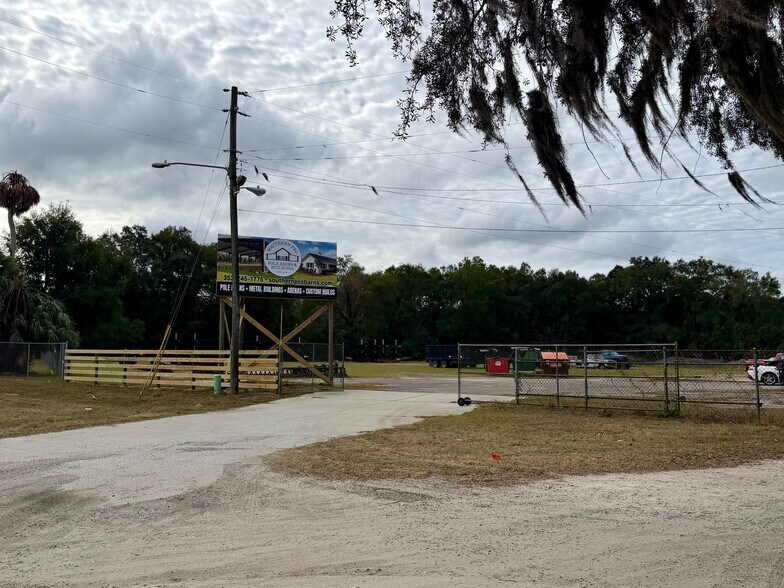 More Photos Of 9110 SE Us-441 Hwy, Ocala Contractor Storage Yard For Lease