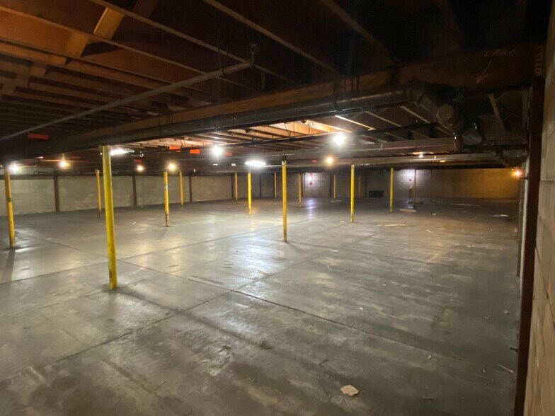More Photos Of 245 Erie St, Huntington Industrial For Sale