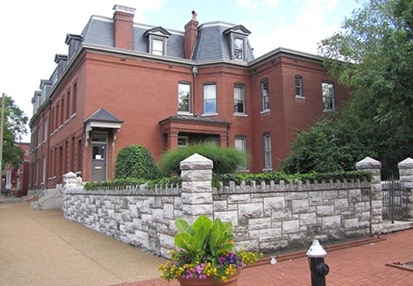 More Photos Of 807 Geyer Ave, Saint Louis Loft Creative Space For Sale