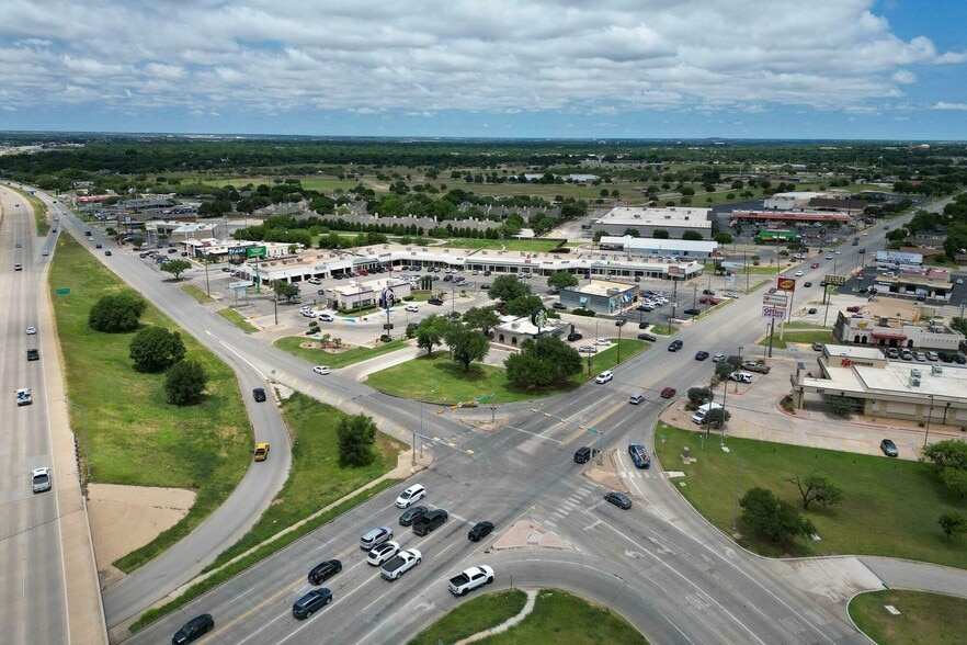 More Photos Of 4102 Buffalo Gap Rd, Abilene Unknown For Lease