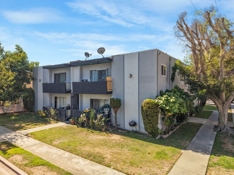 Primary Photo Of 1596 W 24th St, Los Angeles Apartments For Sale