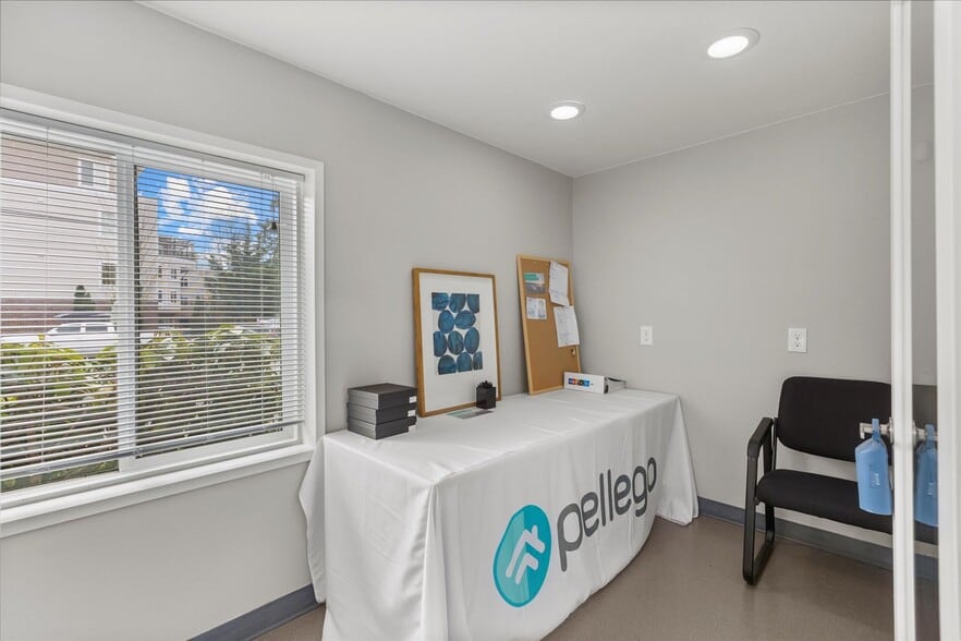 More Photos Of 5603 230th St SW, Mountlake Terrace Office For Lease