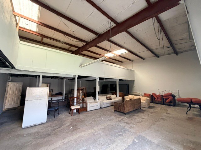 More Photos Of 1725 S Nova Rd, Daytona Beach Warehouse For Sale
