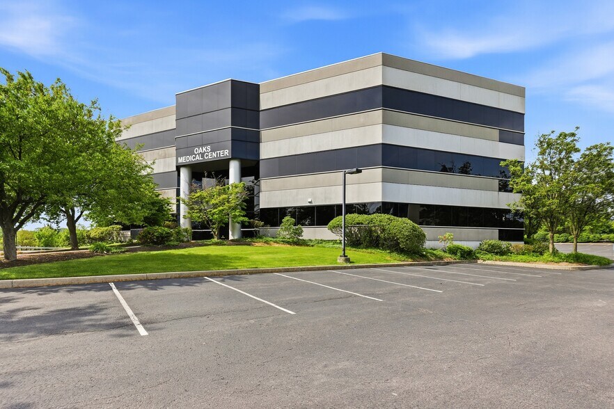 More Photos Of 400 Cresson Blvd, Phoenixville Unknown For Lease