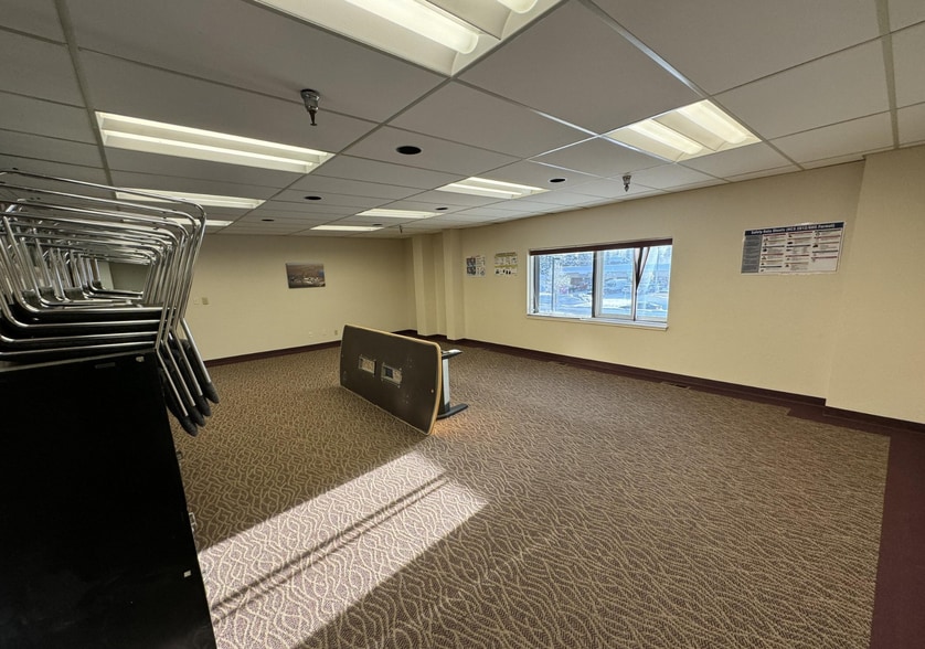 More Photos Of 1301 Huffman Rd, Anchorage Medical For Lease