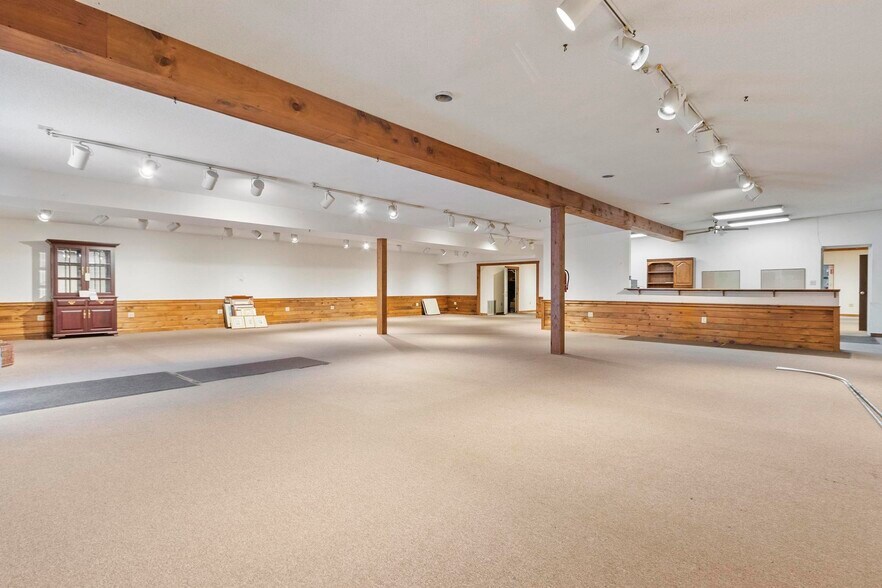 More Photos Of 162 Baldwinville Rd, Templeton Industrial For Sale