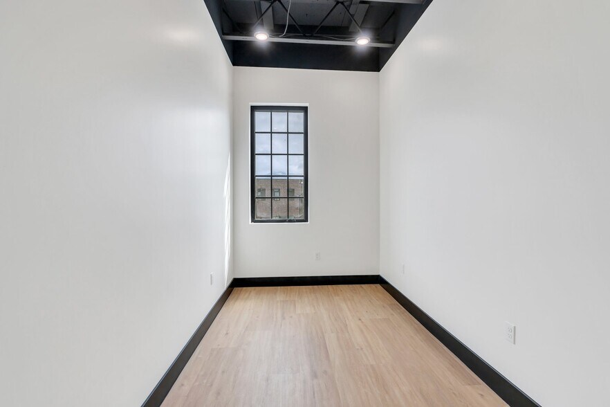 More Photos Of 292 S 2000 W, Pleasant Grove Office For Lease