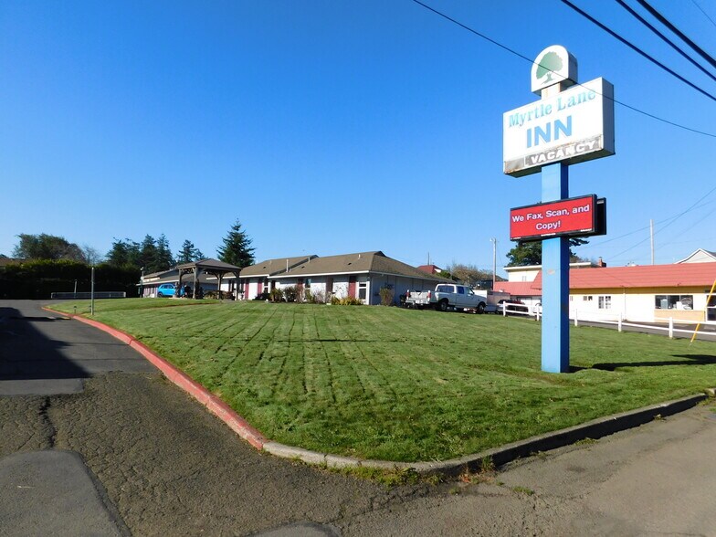 Primary Photo Of 787 N Central Blvd, Coquille Hotel For Sale