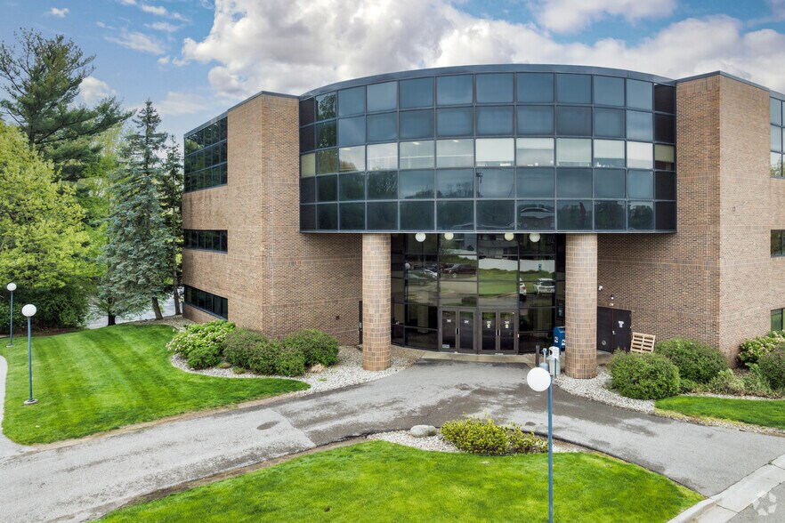 More Photos Of 2845 Capital Ave SW, Battle Creek Medical For Lease