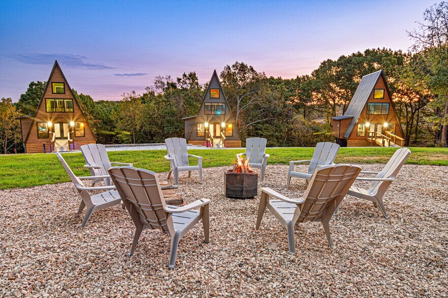 Primary Photo Of 18580 Boat Dock Rd, Omaha Hotel For Sale