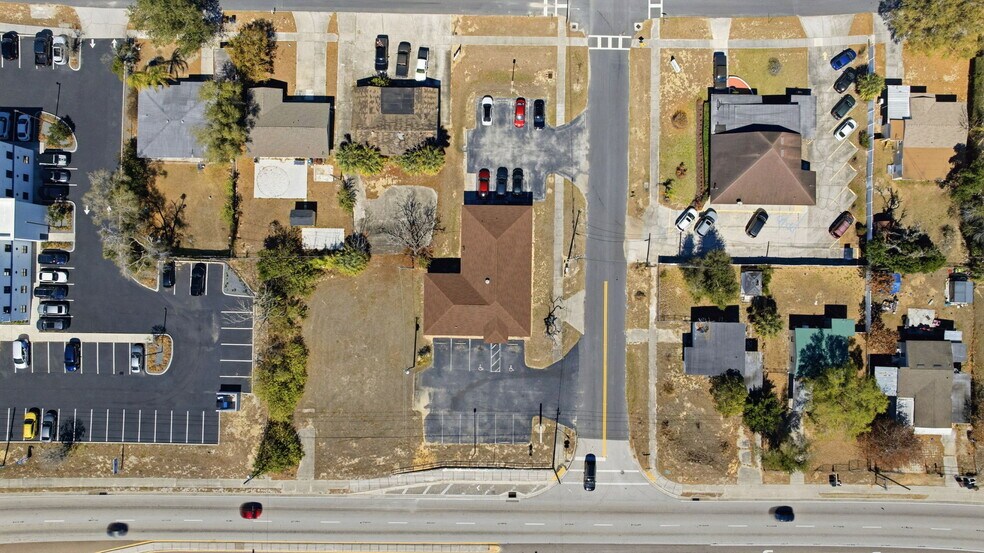 More Photos Of 1143 State Road 60 E, Lake Wales Office For Sale