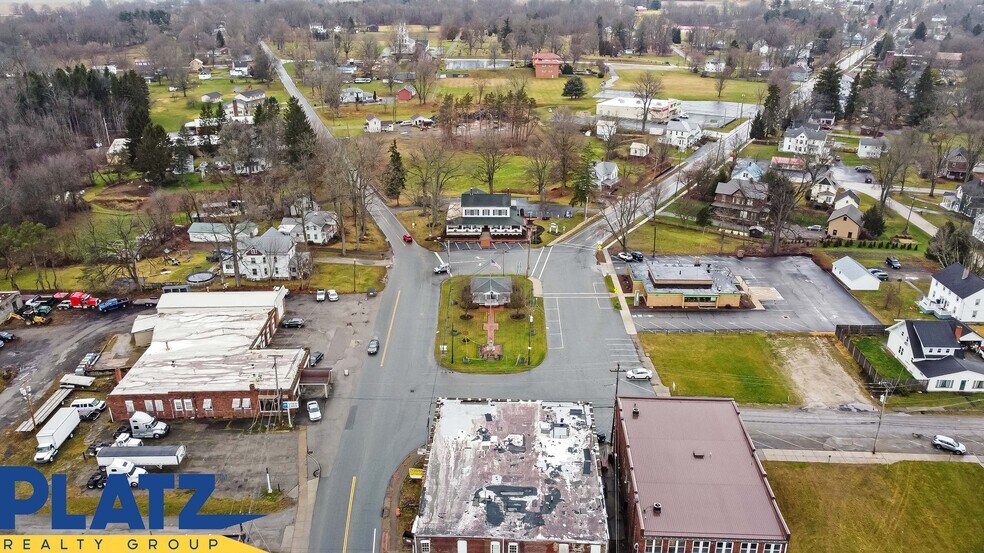 More Photos Of 8231 Main St, Kinsman Office For Lease