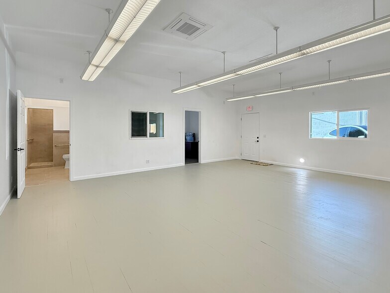 More Photos Of 36805 Cathedral Canyon Dr, Cathedral City Industrial For Sale