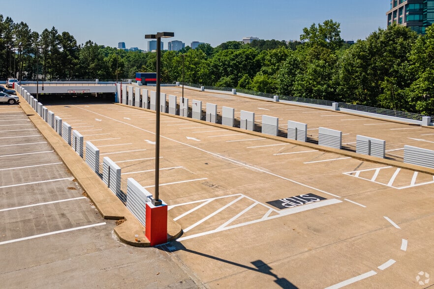 More Photos Of 1300 Parkwood Cir SE, Atlanta Office For Sale