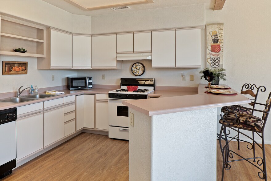 More Photos Of 105 Sugarloaf Rd, Sedona Apartments For Sale