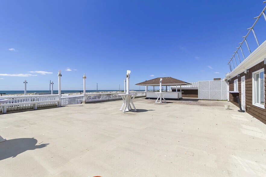 More Photos Of 363 Beach rd, Hampton Bays Restaurant For Sale