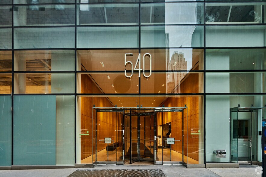 More Photos Of 540 Madison Ave, New York Coworking Space