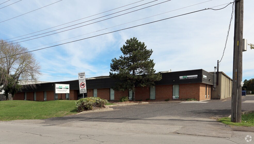 More Photos Of 362 Dewitt Rd, Hamilton Warehouse For Lease