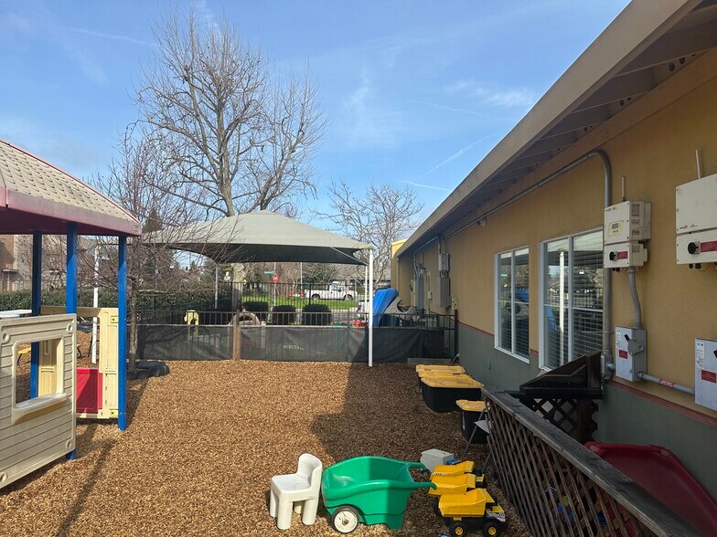 More Photos Of 2802 Spafford St, Davis Office For Sale