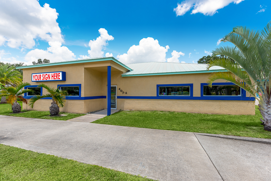 Primary Photo Of 407 SE Ocean Blvd, Stuart General Retail For Sale