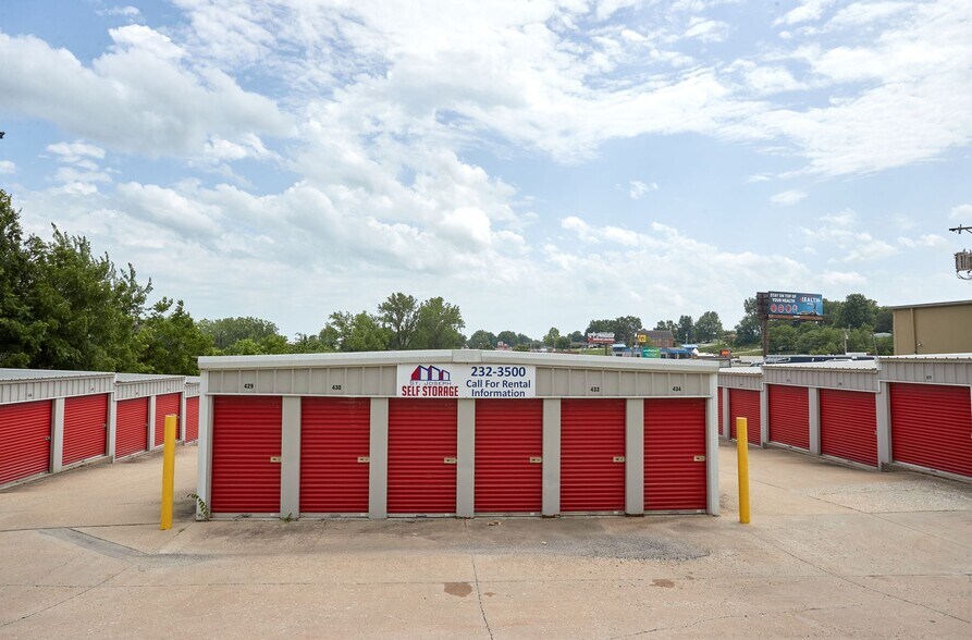 More Photos Of 1801 N Woodbine Rd, Saint Joseph Self Storage For Sale