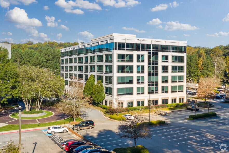 More Photos Of 6120 Powers Ferry Rd NW, Atlanta Office For Lease