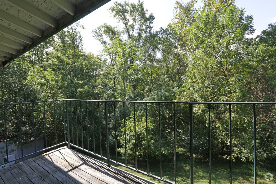 More Photos Of 2075 Langhorne Rd, Lynchburg Apartments For Sale