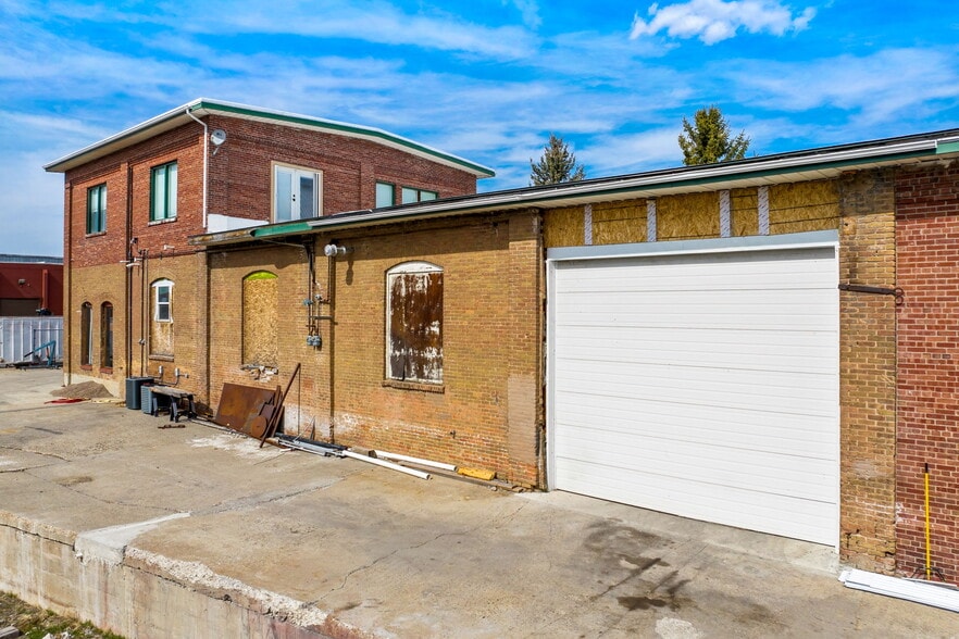 More Photos Of 700 Keogh Ct, Great Falls Light Distribution For Lease