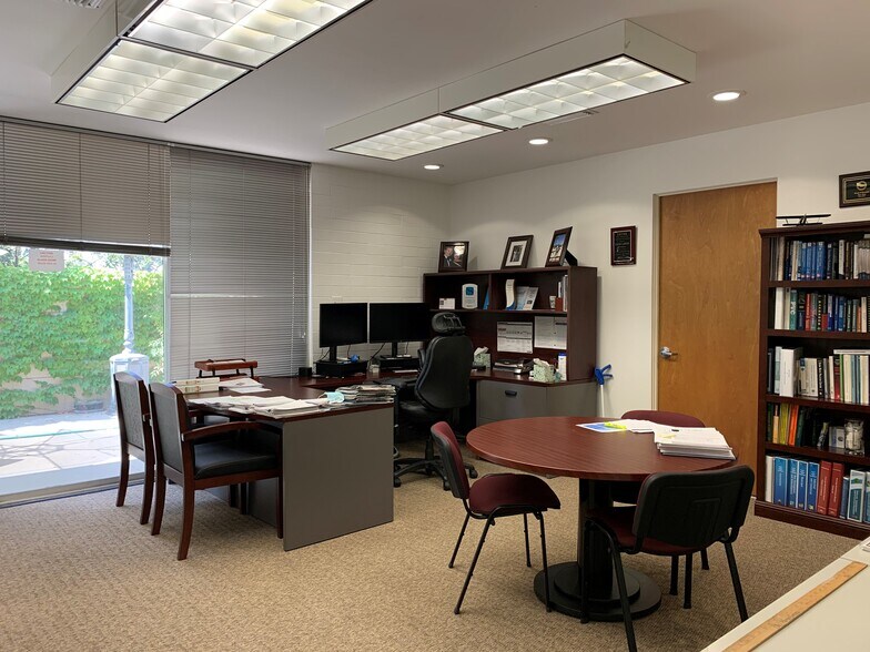 More Photos Of 431 W Baseline, Claremont Office For Lease