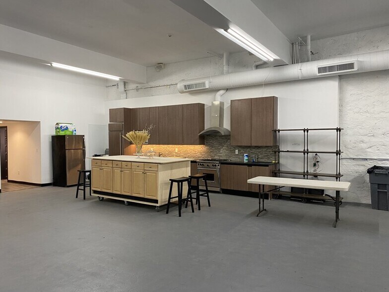 More Photos Of 15 School St, Yonkers Warehouse For Sale