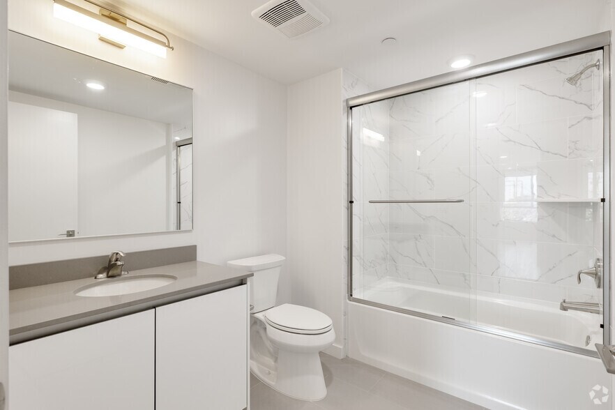 More Photos Of 1759 N Gower St, Los Angeles Apartments For Sale