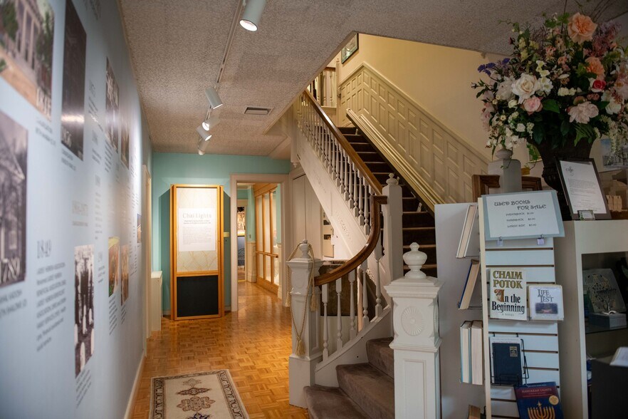 More Photos Of 1109-1111 W Franklin St, Richmond Storefront Retail Residential For Sale