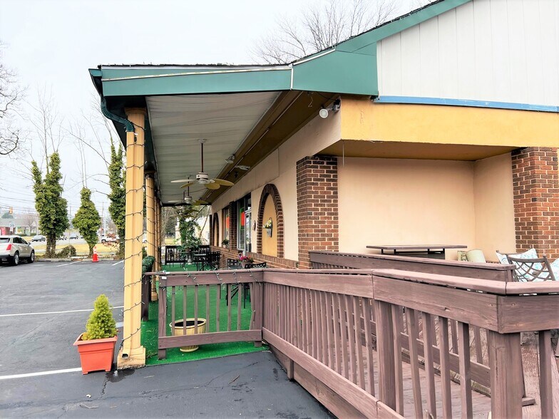 More Photos Of 721 E Main St, Lansdale Restaurant For Sale