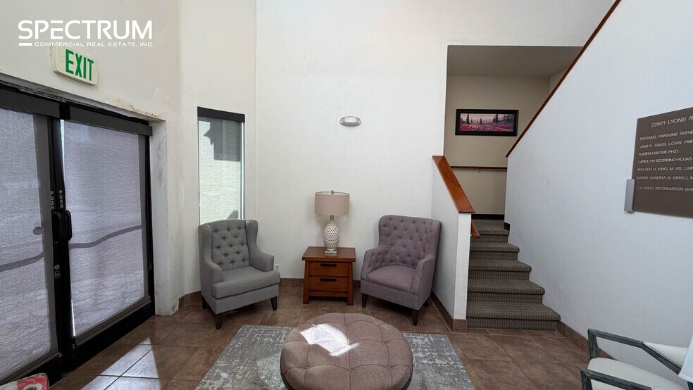 More Photos Of 22621 Lyons Ave, Santa Clarita Medical For Sale