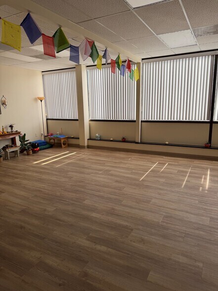 More Photos Of 21 Main St, Lockport Office For Lease
