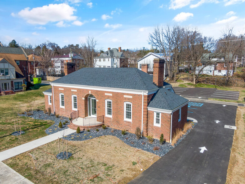 Primary Photo Of 44 4th St NW, Pulaski Office For Sale