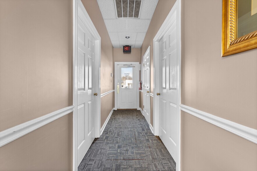 More Photos Of 824 S Dekalb St, Shelby Medical For Sale