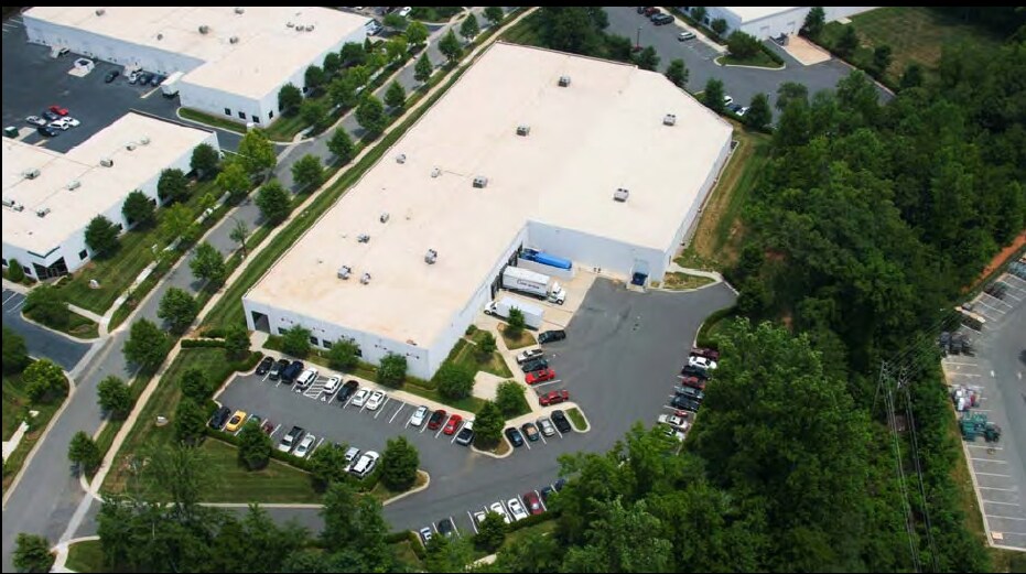 More Photos Of 9730 Northcross Center Ct, Huntersville Light Distribution For Sale