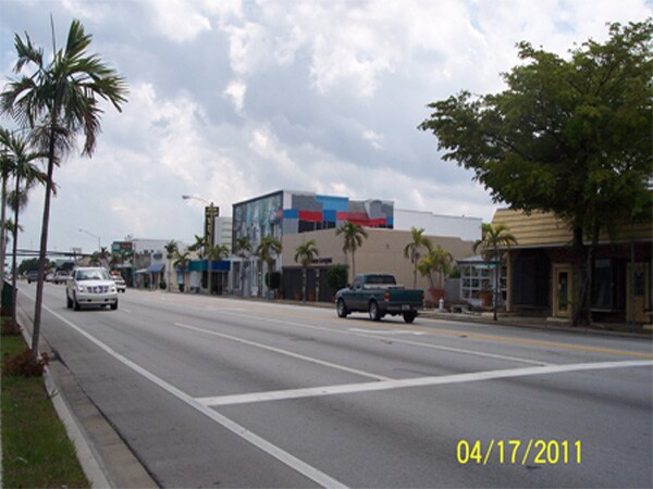 More Photos Of 49 N Federal Hwy, Dania Storefront Retail Office For Lease