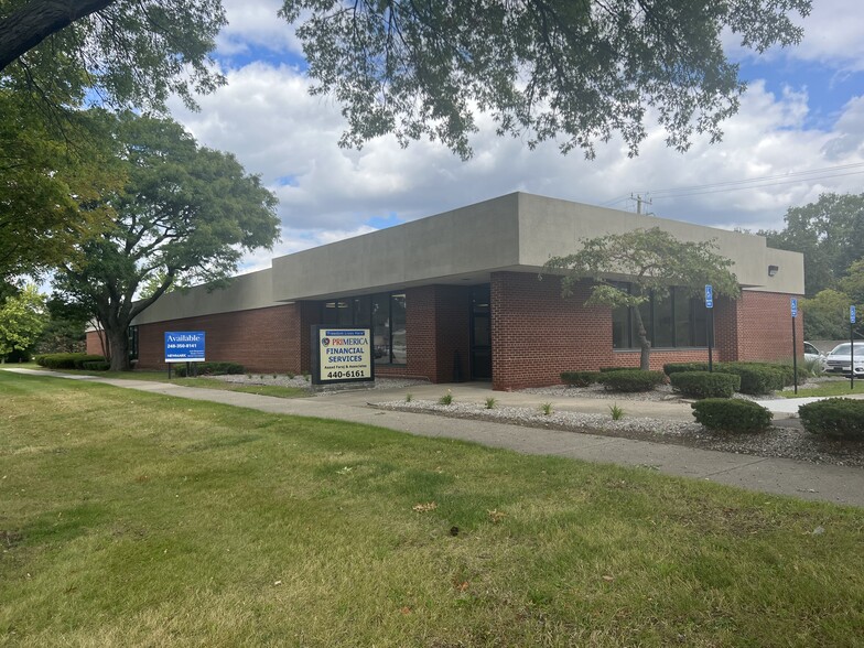 Primary Photo Of 26060 Southfield Rd, Lathrup Village Office For Lease