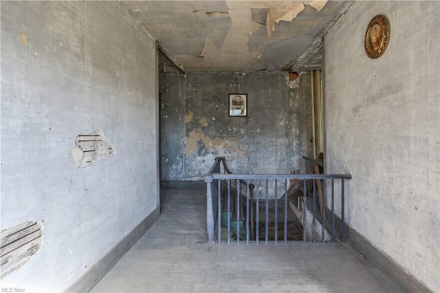 More Photos Of 9401 Tallmadge Rd, Diamond Hotel For Sale