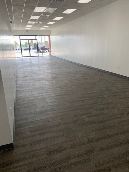 More Photos Of 12970 Westheimer Rd, Houston Storefront For Lease