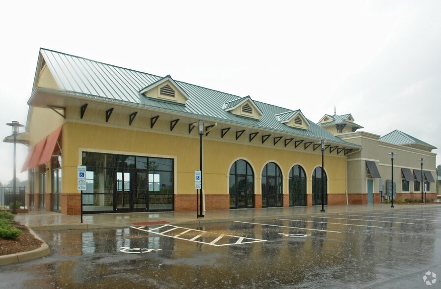 More Photos Of 5036 Keagy Rd, Roanoke General Retail For Lease